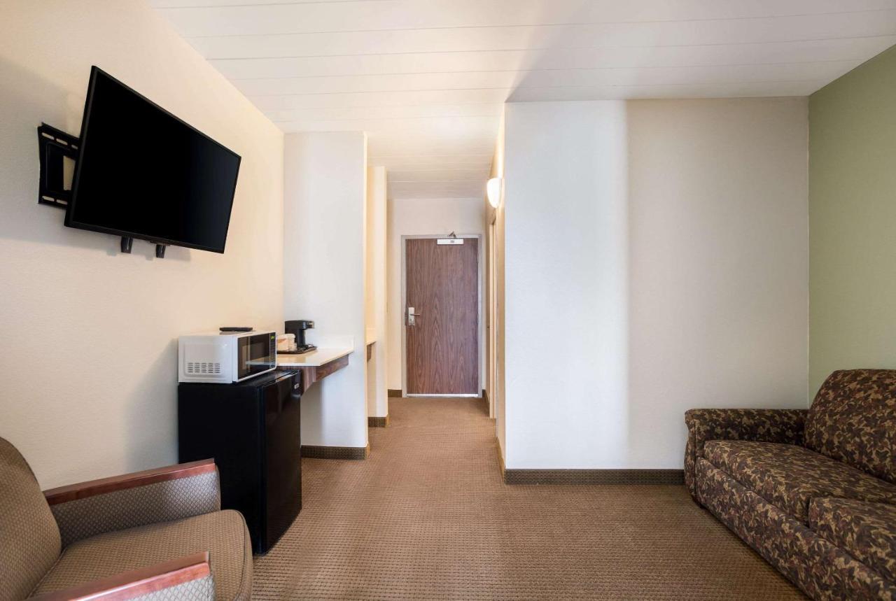 Quality Inn & Suites Monterey, Tn - Crossville, Tn Eksteriør bilde