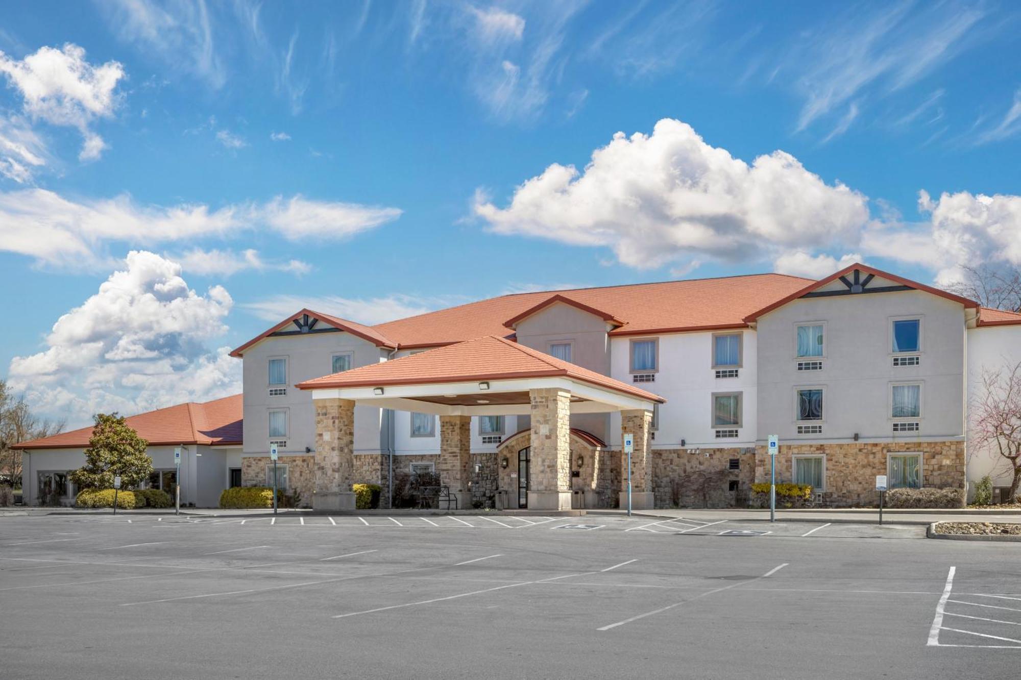 Quality Inn & Suites Monterey, Tn - Crossville, Tn Eksteriør bilde